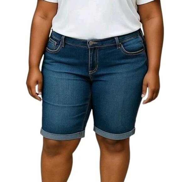 Earl Jean Capri Jeans Size 22W 42X20 Blue Cuffed Cropped Rhinestones High Rise - Picture 1 of 14